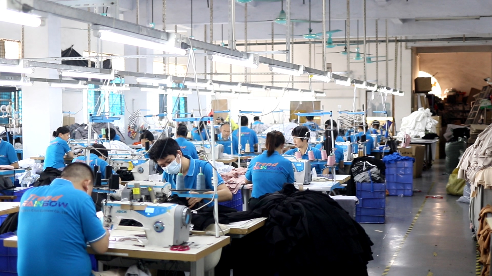 About SELMOND — 28 Years Manufacturing Team Apparel